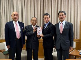 三重県知事